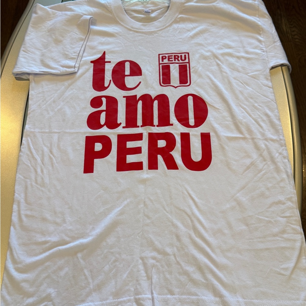 White 'Te Amo Peru' Short Sleeve Tee